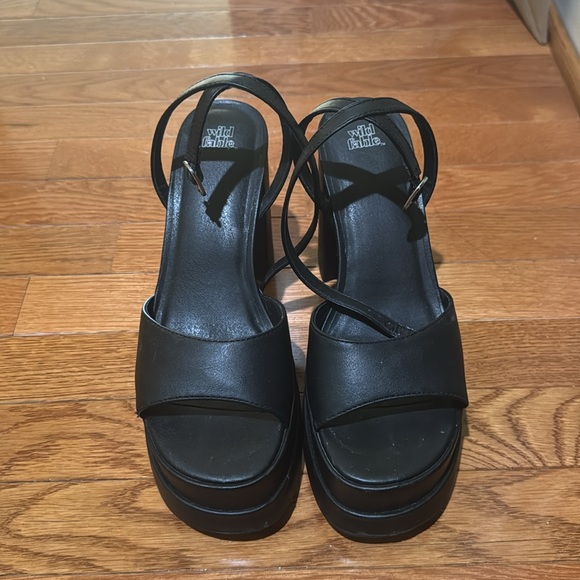 CHUNKY HEELS - Picture 2 of 4